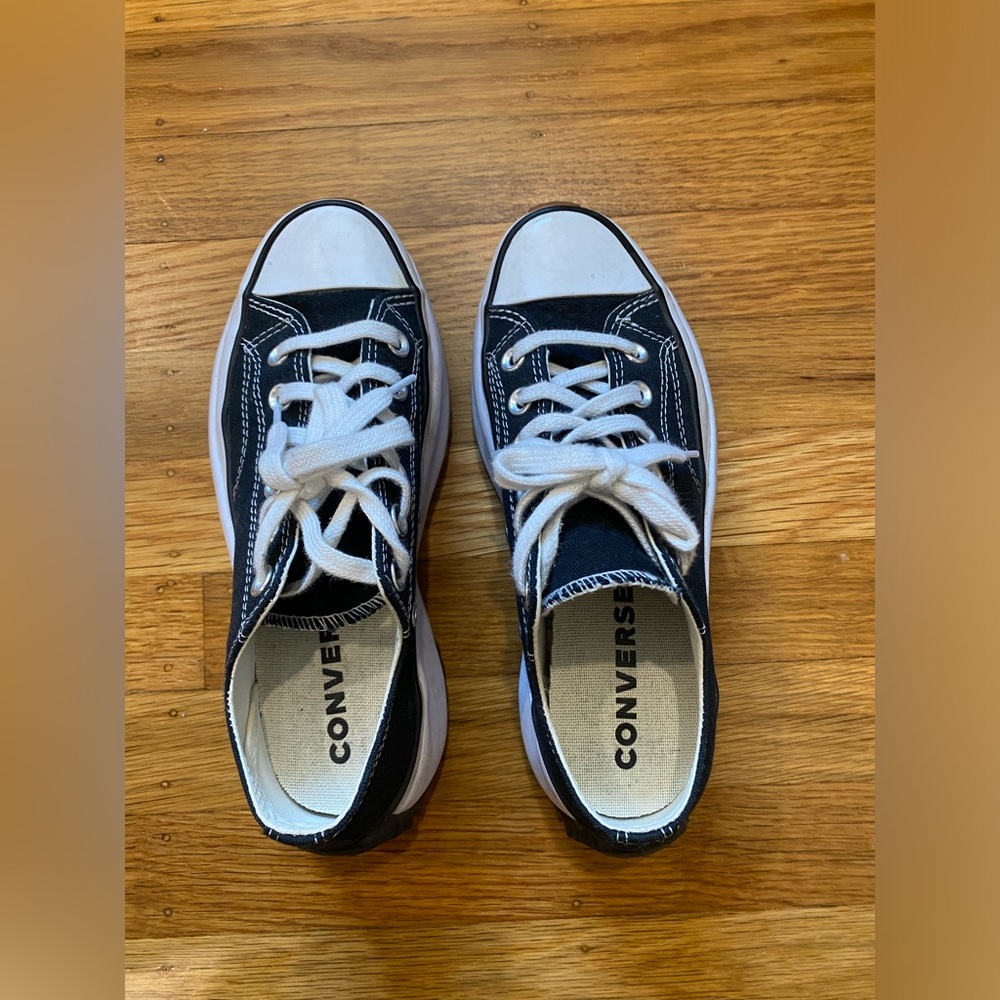 Converse chuck taylor run star hike low-top, size 6 US women